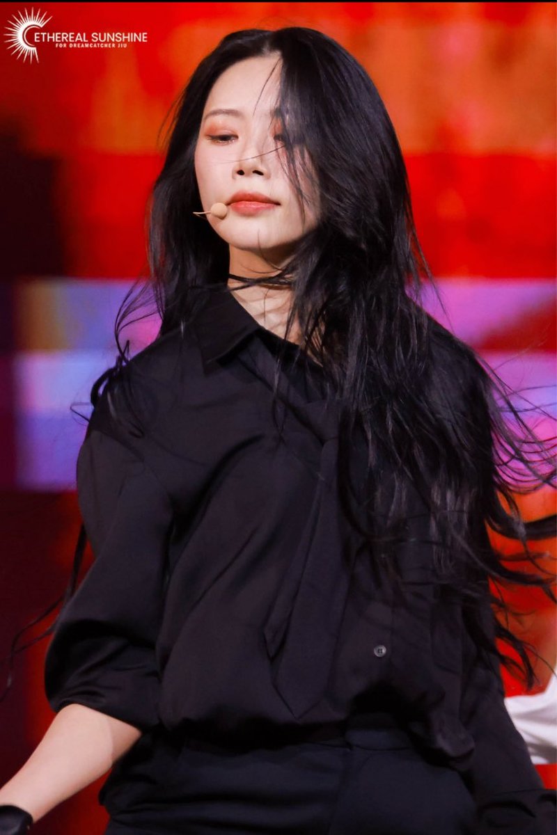 jiuhourly's tweet image. 