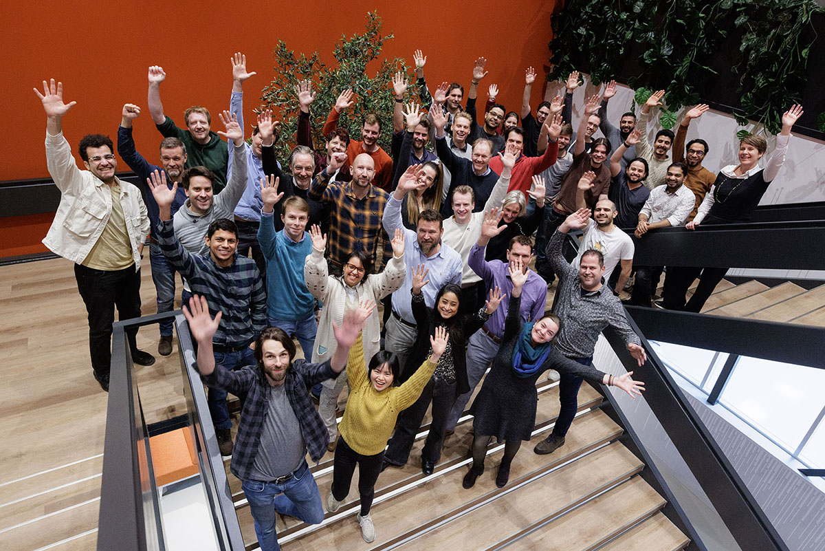 PHIX_Photonics's tweet image. Happy #DayofPhotonics!

Photonics connects, measures, computes, and senses the world around us. Often invisibly, but always powerfully!

PHIX is proud to be part of this rapidly growing industry. Let’s keep shaping the future together!

@DayPhotonics #teamwork #chipindustry