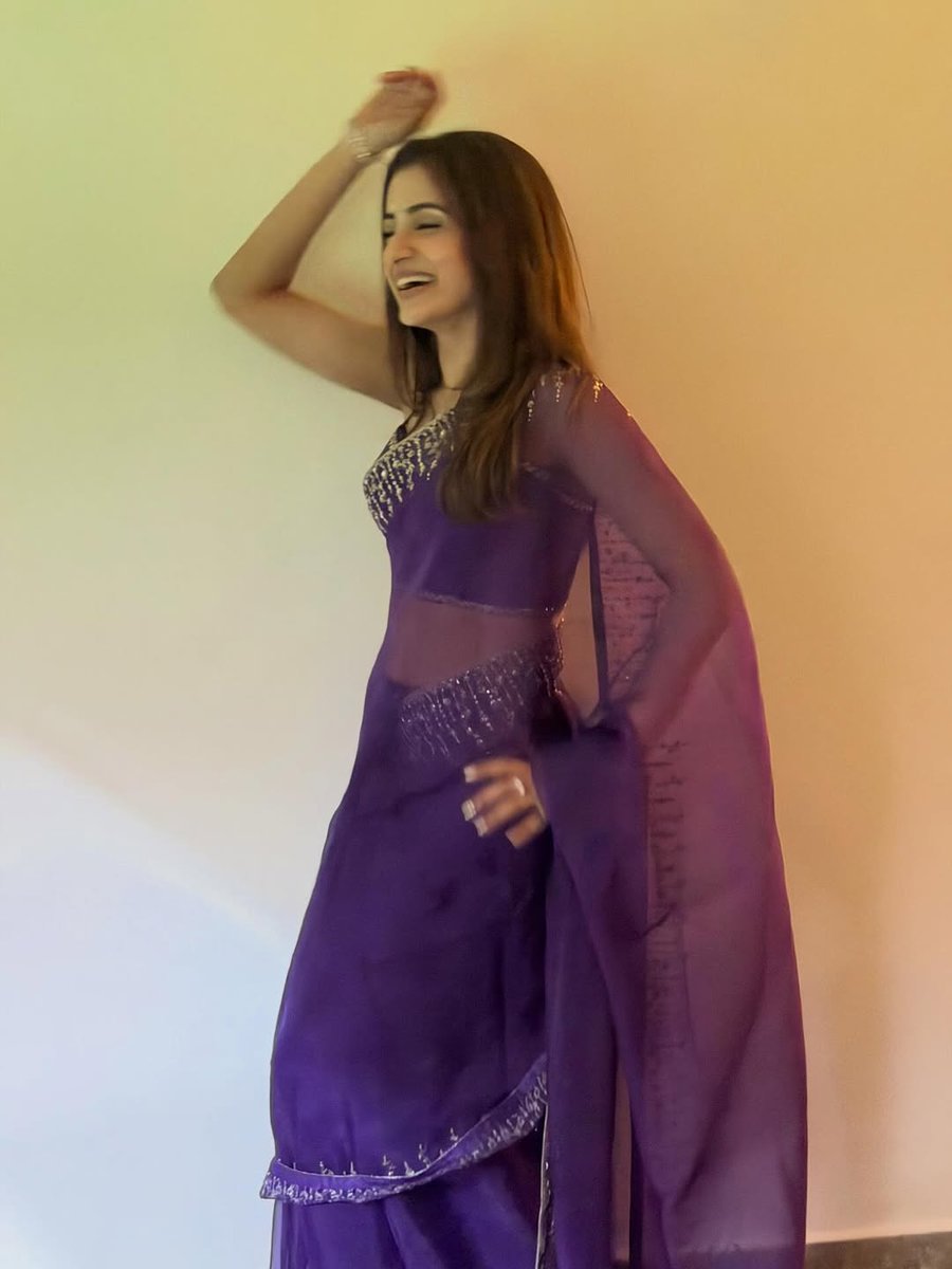 <a href="/trishtrashers/">Trish</a> 's Diwali Clicks ✨️ 😍  #Trisha #Izzy