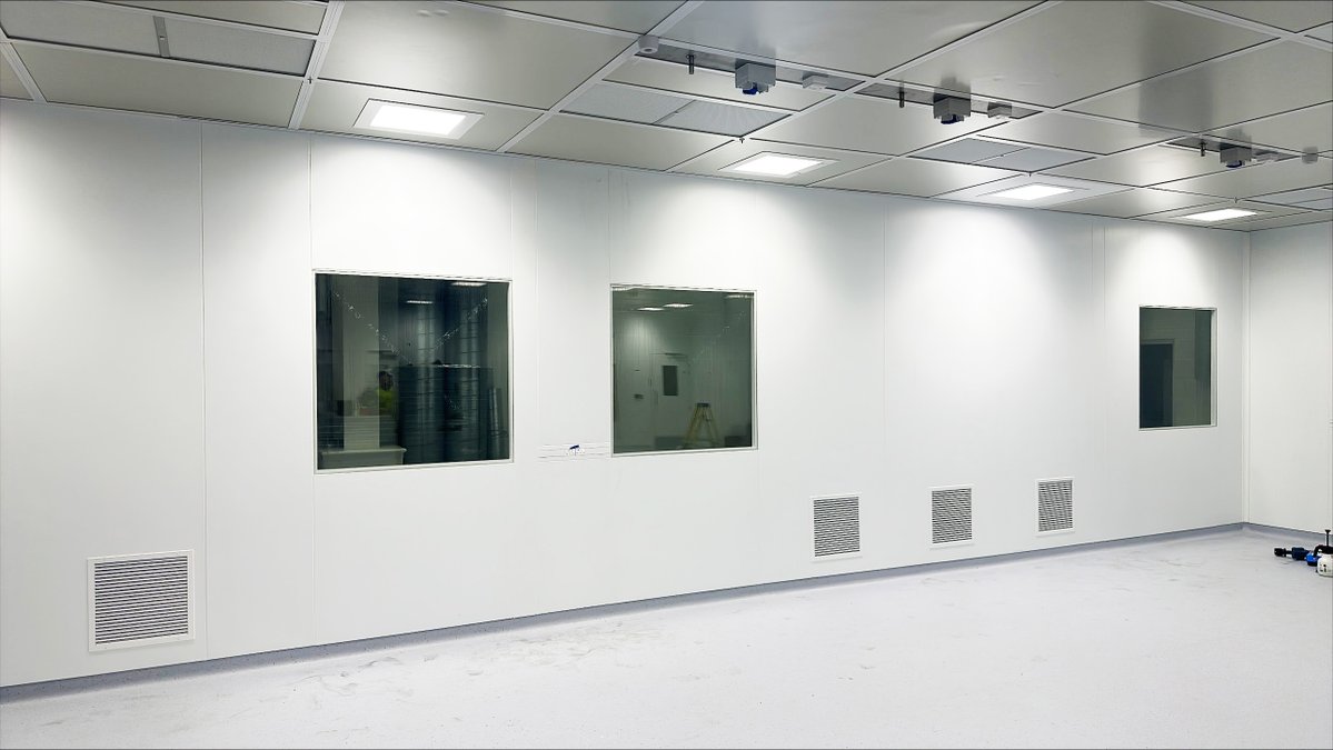 GuardtechClean's tweet image. Meanwhile in the South West...
225sqm of ISO7 Medical Device modular magic continues to take shape
Looking fresh, #modsquad 😃😁🥰
#guardtechroup ⬡⬢⬡⬢⬡⬢
#contaminationcontrol
#guardtechnordicab
#modularcleanrooms
#cleanroompods
#portablecleanrooms