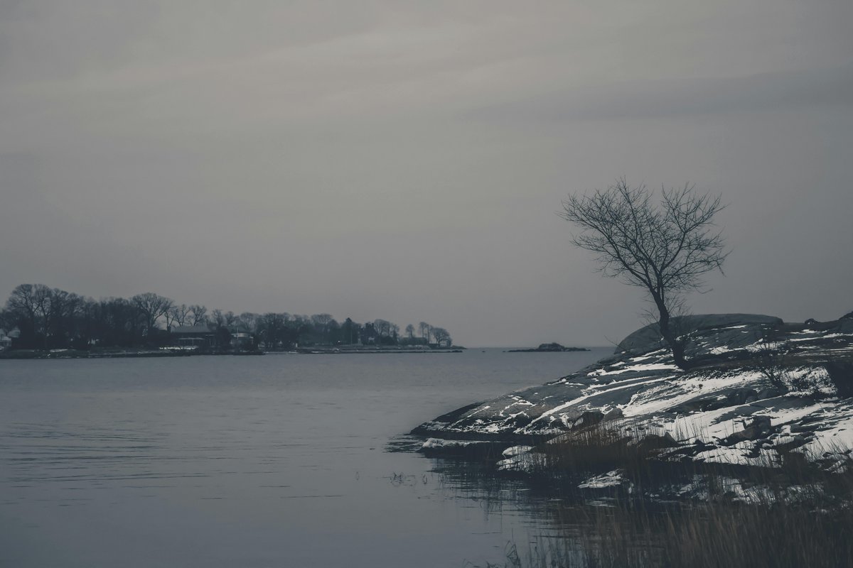 $VNDA $5.20 Vanda sleep disorder drug generics bearish pressure.