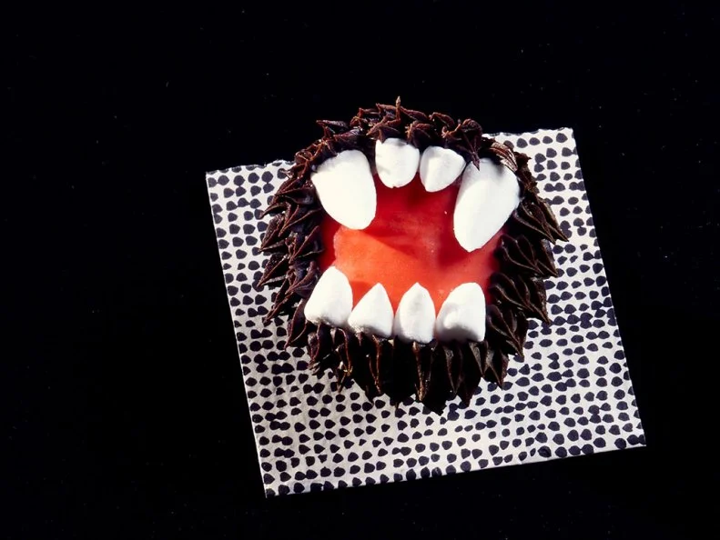 NicolesChoice1's tweet image. HALLOWEEN CUPCAKES Too Cute to Eat (3)
- Wicked Witch
- Monster Mouth
- Devil's Food
- Ghouly Ghosts &amp;amp; Goblins

#halloweencupcakes #halloween #cupcakes #halloween2025 #desserts #halloweendesserts