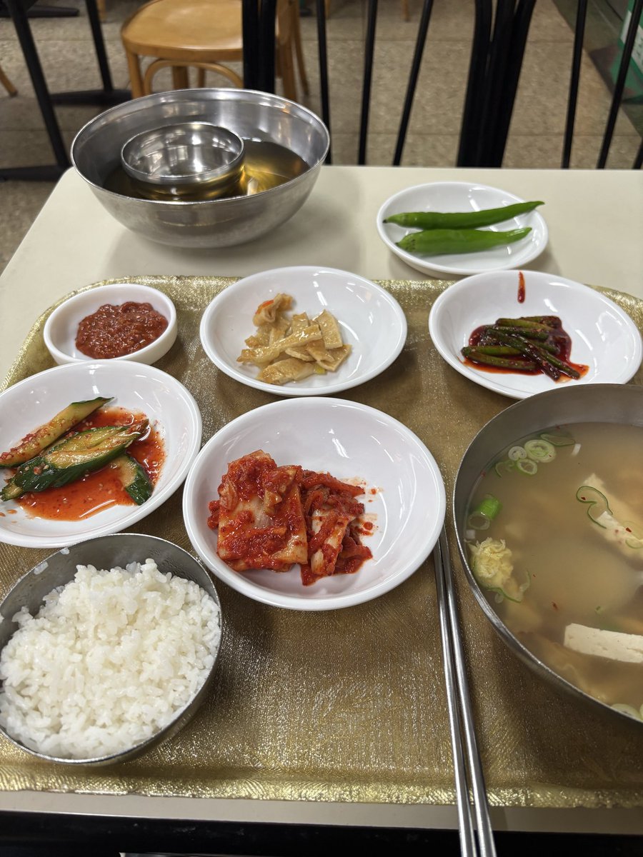 thewp78's tweet image. 여의도 오시면 상은이네 북어국은 꼭한번 드셔보시길 / 여기만한 맛집이 없음