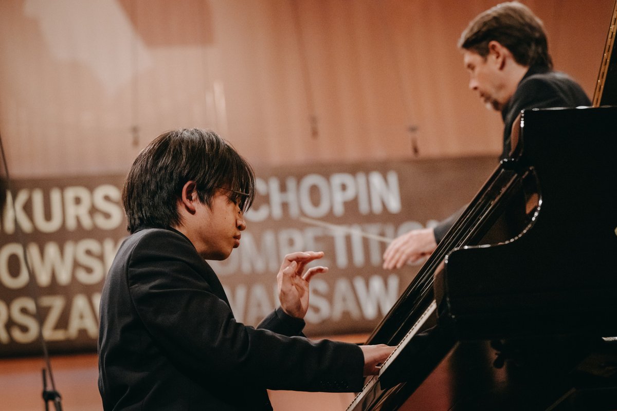 cheanchung's tweet photo. Congratulations to Penang-born pianist Vincent Ong, who made history as the first Malaysian finalist at the International Chopin Piano Competition in Warsaw, finishing 5th worldwide! 🇲🇾👏
Hope the govt recognises his achievement to inspire more young talents.
#MalaysiaBoleh https://t.co/jBiAVEZX3J