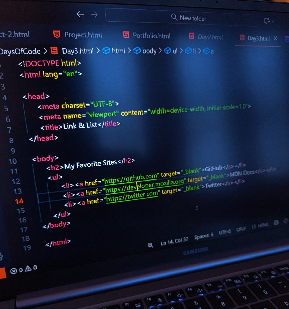 PawanSingh89786's tweet image. Day 3 / 100 of #100DaysOfCode 💻
Practiced HTML lists & links 🔗
Built a mini “My Favorite Websites” page!
Every new tag = one step closer to becoming a developer 🚀
#Coding #WebDevelopment #HTML