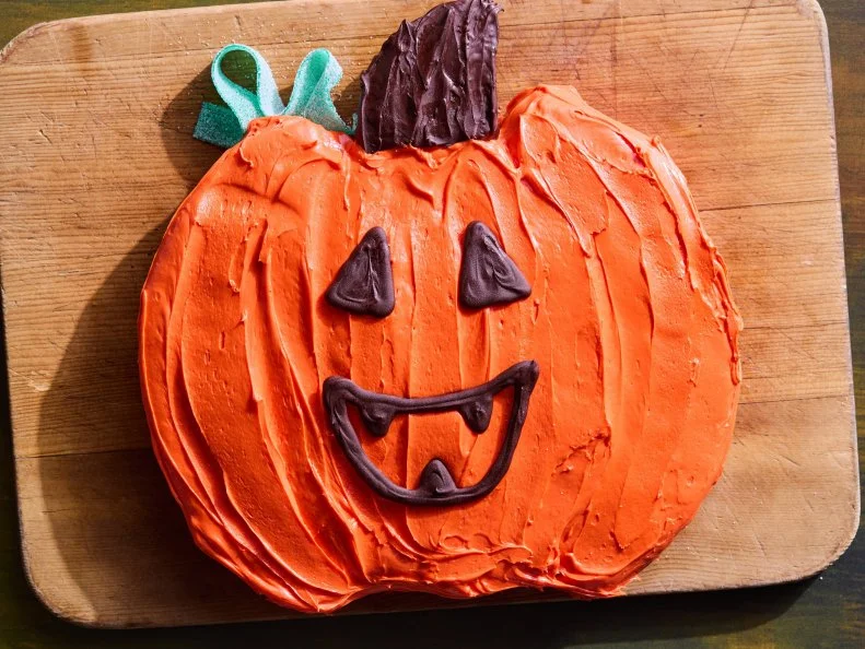NicolesChoice1's tweet image. HALLOWEEN DESSERTS for a Great Party (8)
- Dirt Pudding No-Churn Ice Cream
- Easy Jack O' Lantern Cake

#icecream #jackolantern #cake #halloweendesserts #halloween #halloween2025 #desserts