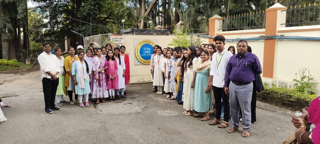 sritatp's tweet image. Our 2nd &amp;amp; 3rd-year #CSE students explored Cybersecurity &amp;amp; Supercomputing at CDAC Bengaluru during their Industrial Visit! 💻⚡
Hands-on insights, expert interactions &amp;amp; real-world tech learning—an inspiring experience for our future innovators!