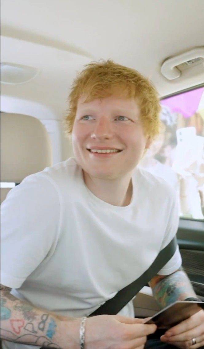 StroiescuLilia's tweet image. Ed Sheeran - the smile of the day
