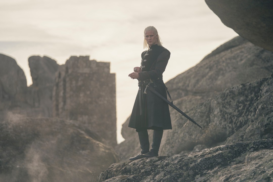 sealdaemon's tweet photo. seal on a high rock. https://t.co/SnXGgk2gm5