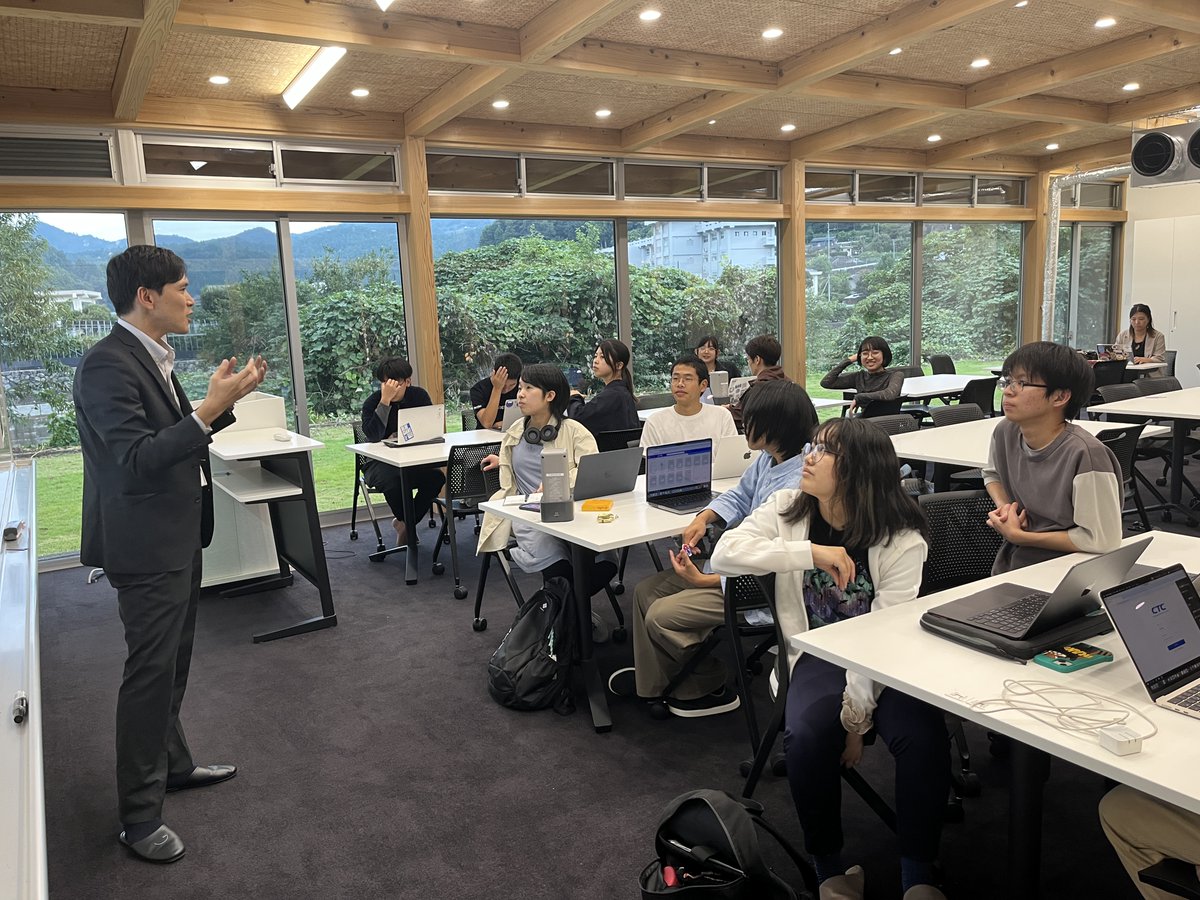 ctc_press's tweet image. 神山まるごと高専で「Java勉強会」を開催しました!
「Webアプリを作りたい」という学生の声に応え、CTCテクノロジー社員がプロボノで登壇。
ビジネスパーソン向けの内容を学生向けにアレンジし、1~3年生12名がWebアプリ開発に挑戦しました。
#神山まるごと高専 #CTC #伊藤忠テクノソリューションズ