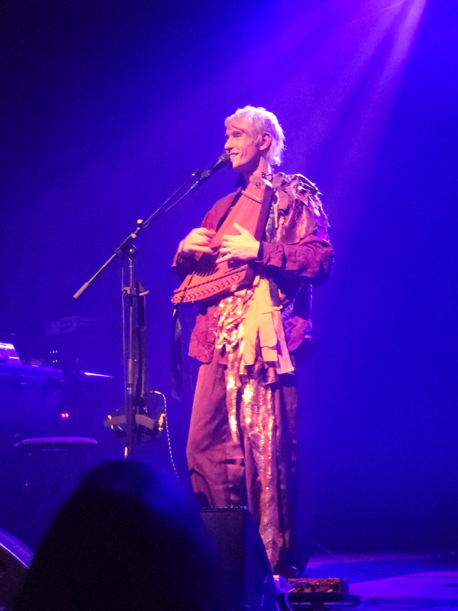 dust pile ☁🌙 (inactive) tweet media