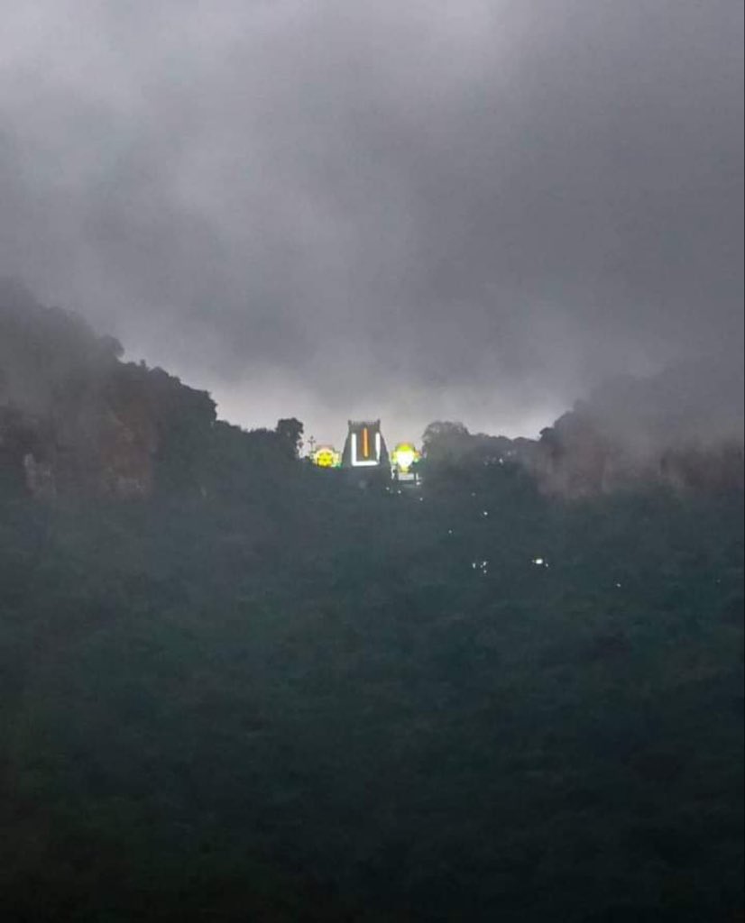 GitaShlokas_'s tweet image. Om Namo Venkateshaya 🙏