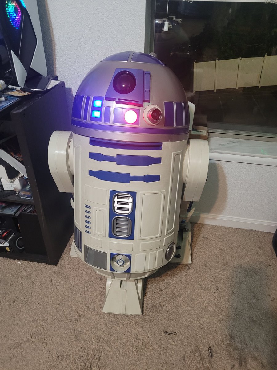 JonThrawn's tweet photo. Latest addition to my home... https://t.co/PPYZo6bLSN