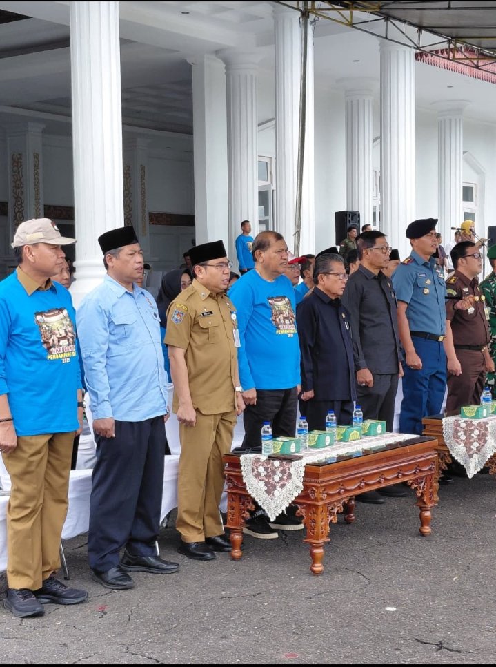 laode_musrifin's tweet photo. Pengatan hari Bhakti pendamping desa, dipusatkan di provinsi Bengkulu, dengan thema *Dari bumi merah putih, kita bangun desa, bangun Indonesia, desa terdepan untuk Indonesia*
*#HariBhaktiPendampingDesa*
*#TPPBerkelanj
@prabowo
@YandriSusanto
@ArizaPatria https://t.co/zN8kfPtM6K