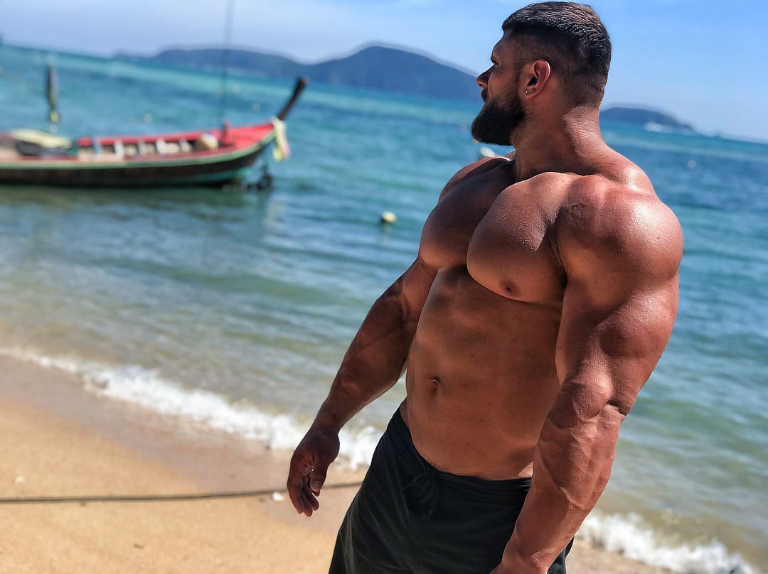 The bigger they are, the harder they bottom....  #GayBeards #GayMuscle #GayMuscleBoys