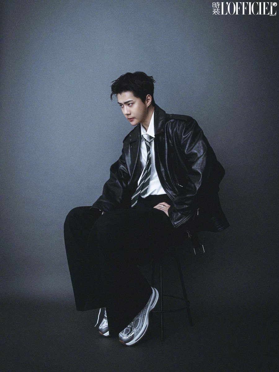 new photos of sehun for l’officiel china’s november 2025 issue .ᐟ

#SEHUNxLOfficiel