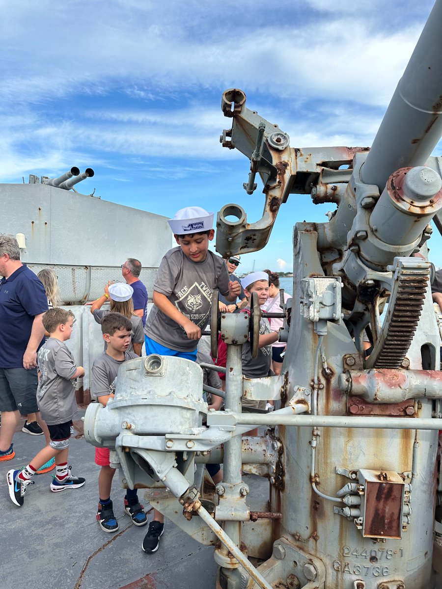 galvnavalmuseum's tweet image. Looking for an extraordinary outing? Book a museum sleepover!
Gather your crew and secure your spot! ➡️ tr.ee/P2gh1mQ4Ts
#thingstodo #galvestontx #houstontx #usnavy #wwiihistory #museum #onthisday #texas #historybuff #historylover #galveston #familyfun #educational