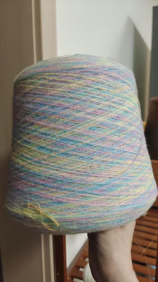 너 이거 좋아하면 이것도 무게 제외해서 넣어줄게 
이러시는데
이건소화 못하겠는데요…했더니 개쩌는 사장님 편물 보여주심ㅋㅋㅋㅋㅋ