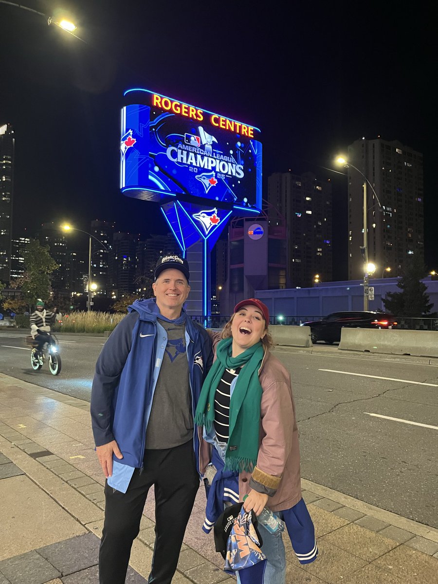 bballdad44745's tweet photo. I’m happiest for the fans of the @BlueJays and all the great people we met these last 3 seasons! 4 more wins for them and 🇨🇦 #WANTITALL #DoNotWakeMeUp  #Always4 https://t.co/j7zeoHsgEt