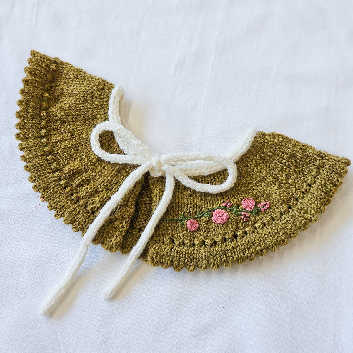 편물에 참 수놓아봄 ㅠㅠ!!!!! 
이쁘게 나오진 않았지만 완젼 재밌다😆