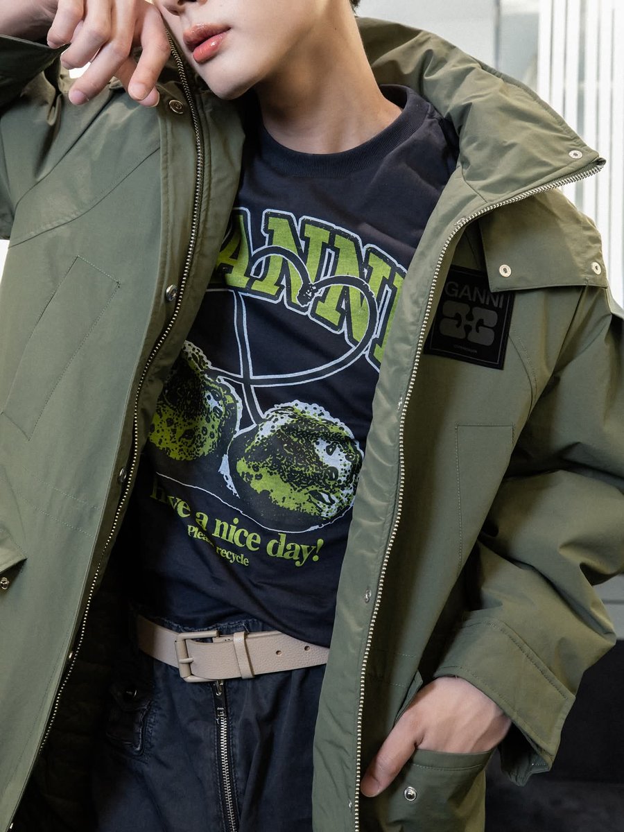 junny_27's tweet image. Step into Autumn-Winter 2025 at Siam Discovery, where reflection becomes revelation.

m.facebook.com/story.php?stor…
#SiamDiscovery
#BeRevolutionary
#SiamDiscoveryTheExplorer
#SiamDiscoveryTheReflection2025
#JUNG_PERSES #NAY_PERSES #PERSES