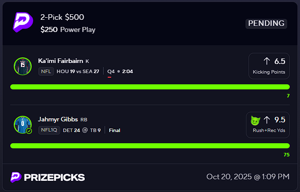 TaizeLocks's tweet photo. CASH! 💸🔥

$50 TO SOMEBODY WHO LIKES! ❤️

#PrizePicks #GamblingX #NFL https://t.co/lPYP5shCq3