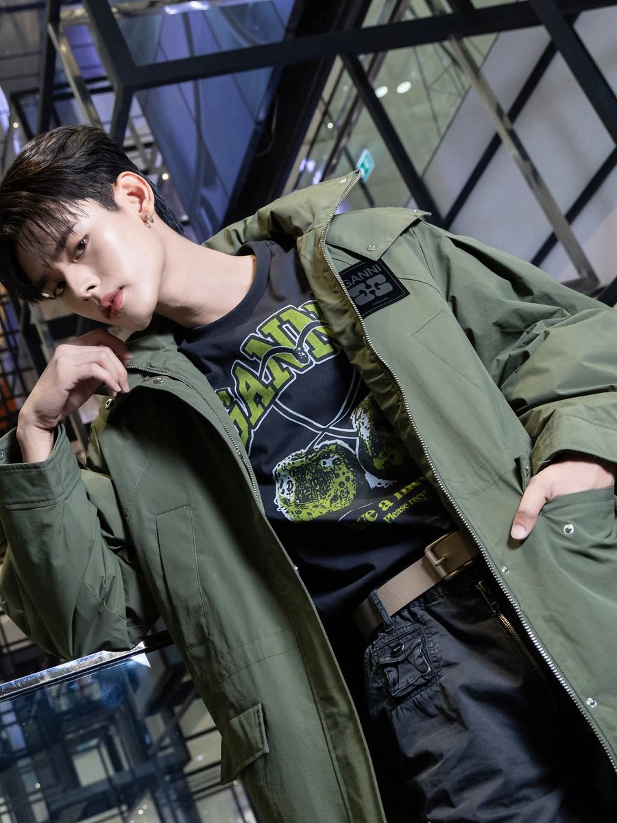 junny_27's tweet image. Step into Autumn-Winter 2025 at Siam Discovery, where reflection becomes revelation.

m.facebook.com/story.php?stor…
#SiamDiscovery
#BeRevolutionary
#SiamDiscoveryTheExplorer
#SiamDiscoveryTheReflection2025
#JUNG_PERSES #NAY_PERSES #PERSES