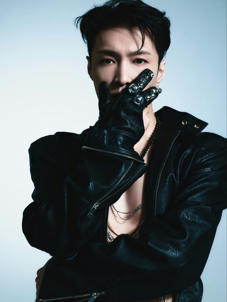 knockknock0408's tweet photo. LAY - 张艺兴工作室 weibo https://t.co/BM4WyCUFTa
