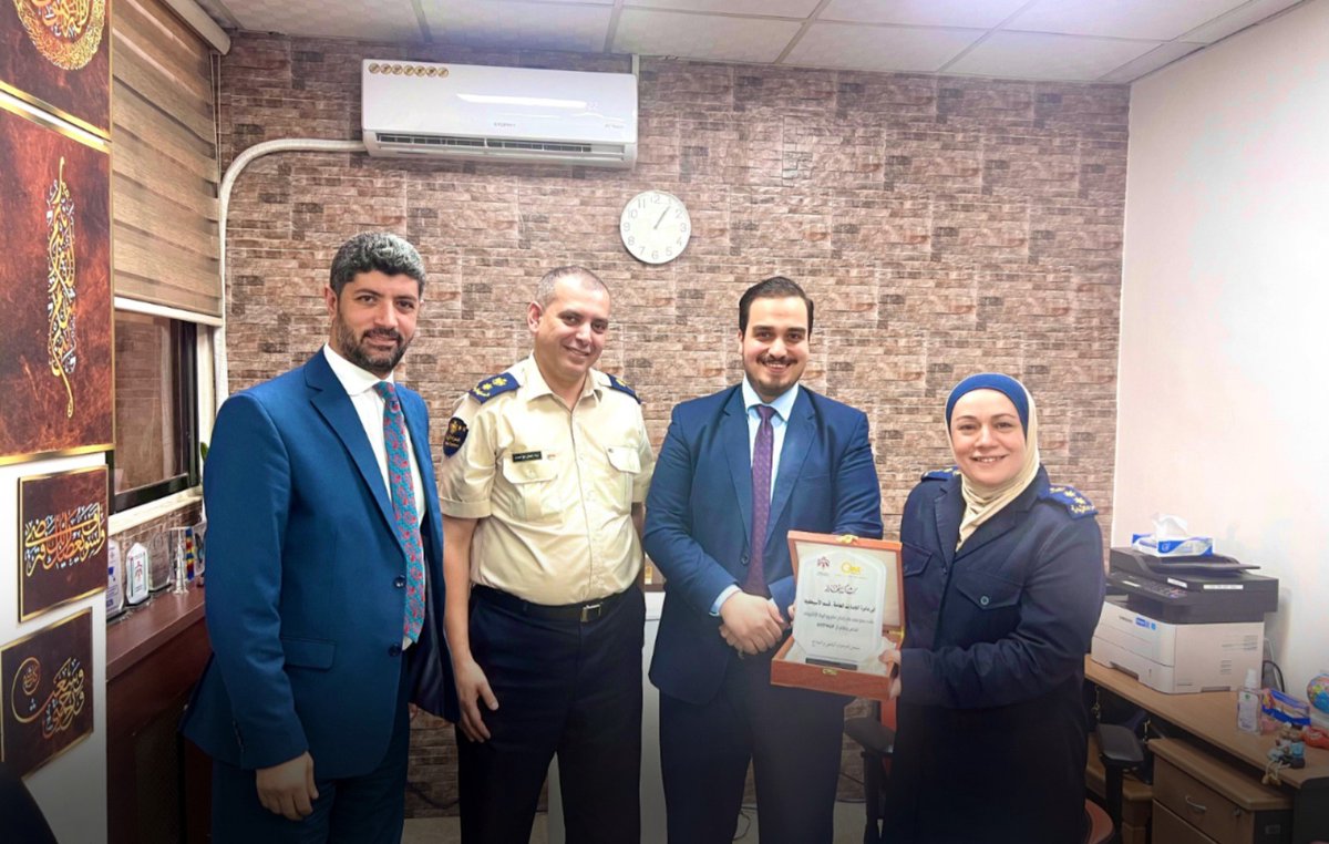 GWL_LOGISTICS's tweet image. تفخر شركة الطرق الذهبية للخدمات اللوجستية (Golden Ways Logistics) بأن تكون  أول شركة لوجستية أردنية تنجح في إتمام عملية الربط الإلكتروني الكامل مع منصة ASYHUB، وذلك بالتعاون مع دائرة الجمارك الأردنية. ⚙️🇯🇴

#GoldenWaysLogistics #ASYHUB #DigitalTransformation #JordanCustoms