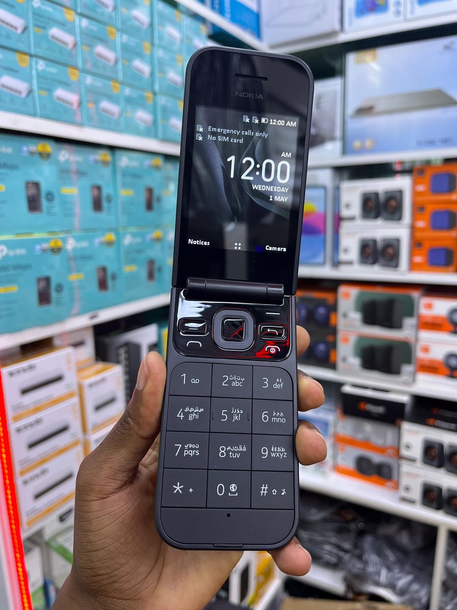 VinceErrands's tweet image. Wadau the famous Nokia Flip 2720 is back.
Niko na 10 units. Each at kes @3500
Place your orders today.
📞0710 577 795.