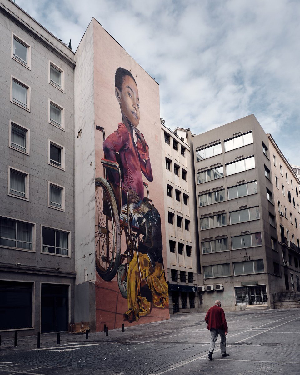 jjcano80's tweet image. A veces el arte no está en las paredes, sino en cómo las miramos.
.
.
.
#streetphotography#urbanart#citystories#everydaylife#visualdialogue