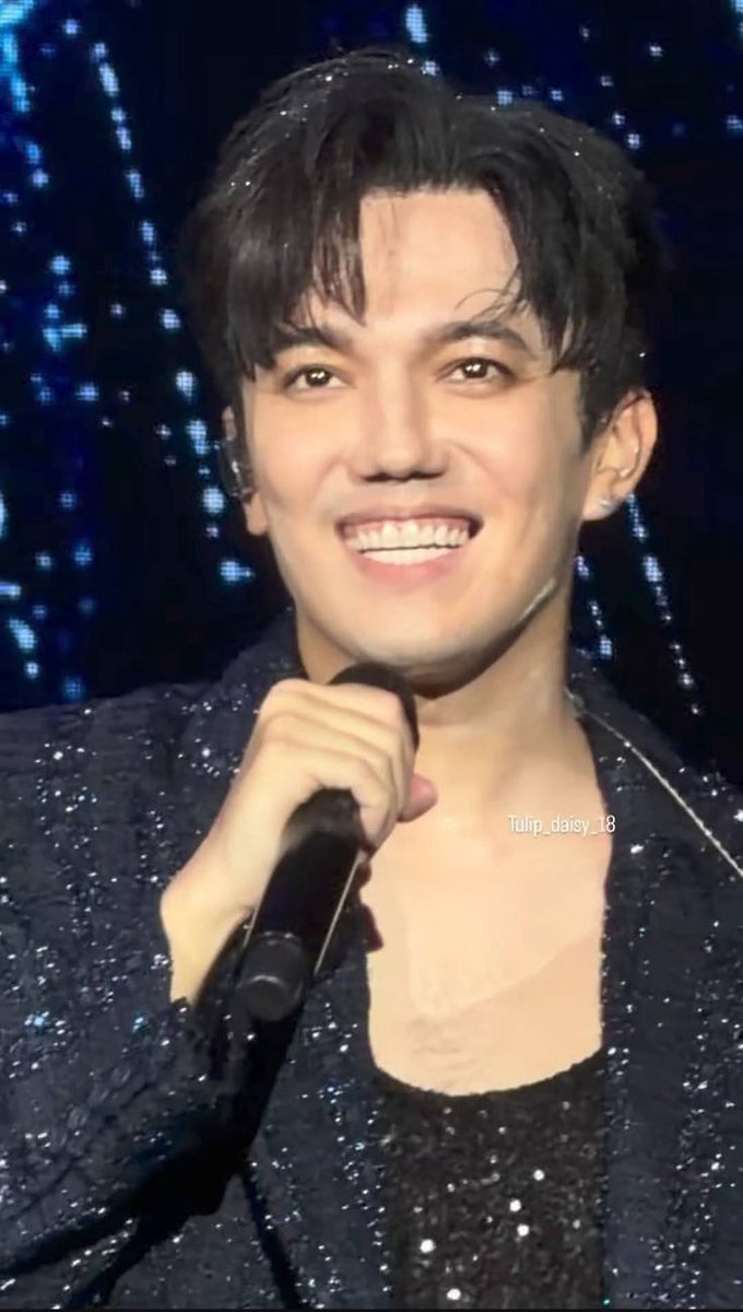 Rozaliy10957677's tweet image. Dimash no es comparable a ninguna de las voces masculinas conocidas actualmente.  ¿Sabes por qué?  La respuesta es simple: ¡es la voz del Universo! 
CONCIERTO DIMASH EN BARCELONA
#Dimash
DIMASH CONQUISTA EL MUNDO