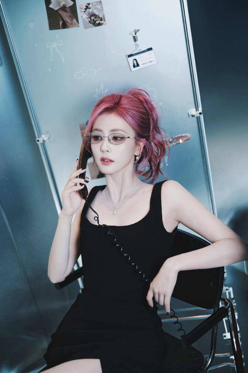 bailuniverse's tweet image. MOTHER