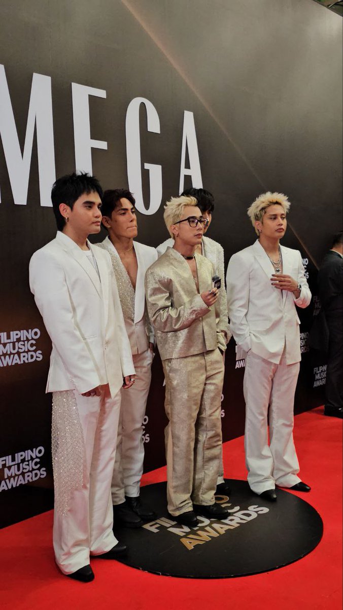 P-pop kings SB19 have finally arrived at the Filipino Music Awards!

#FilipinoMusicAwards
#FMAs  
#SB19 <a href="/SB19Official/">SB19 Official</a>