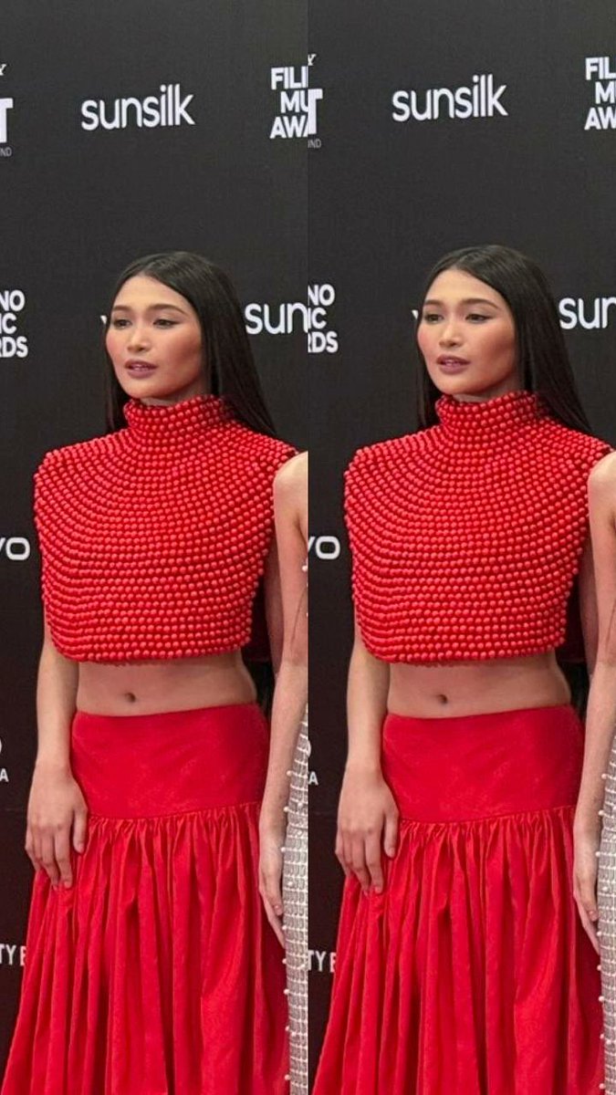 Sinasampal ako ng kagandahan ni Jhoanna 😩 So fierce!!! 

BINI SHINES AT THE FMA  

#BINIAt1stFMA #BINI