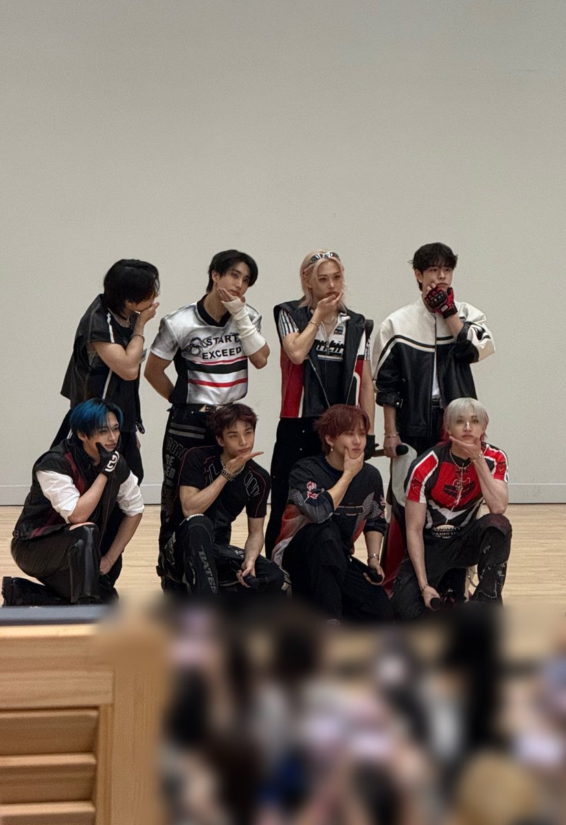 tiki☠️ tweet media