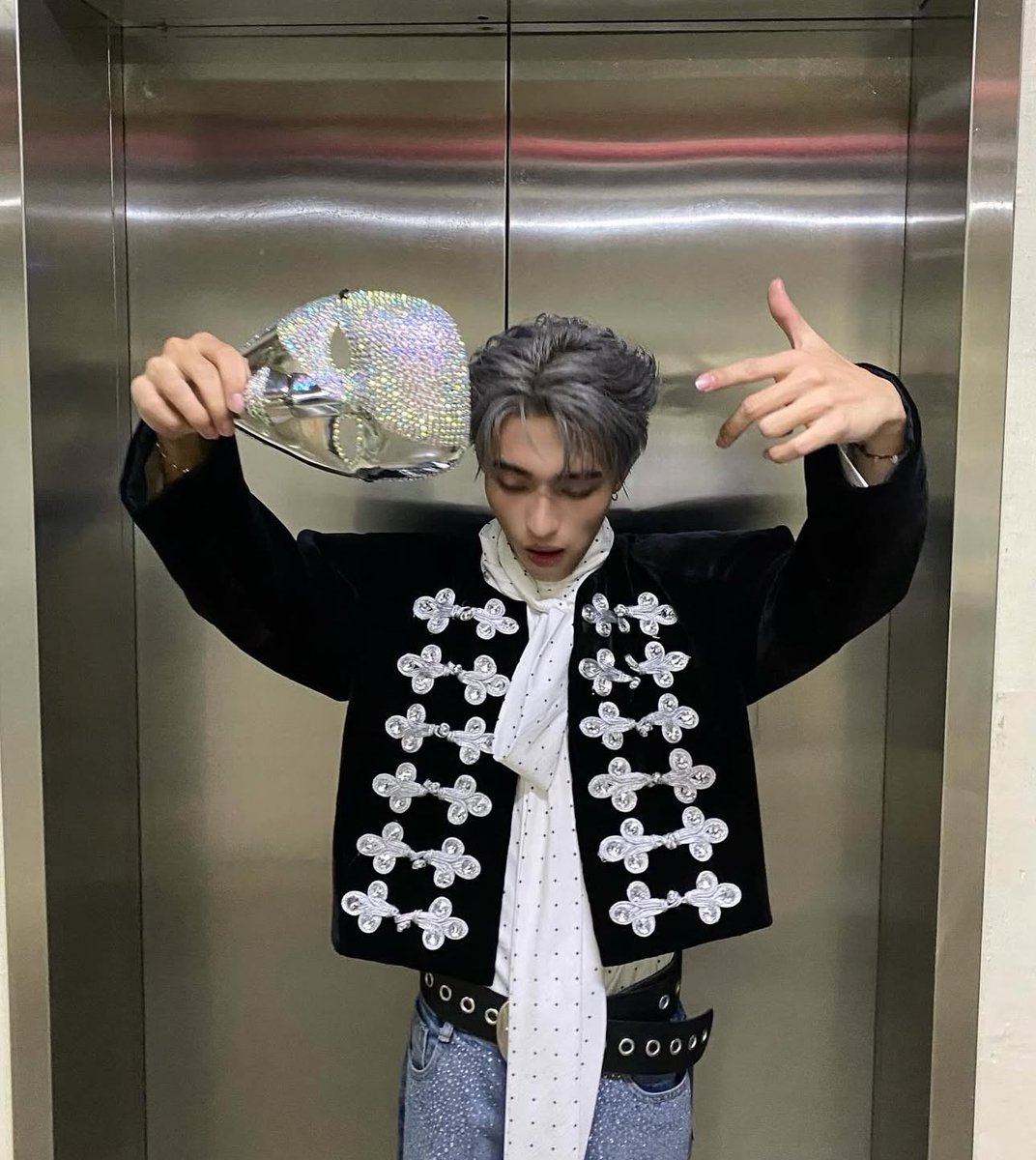 แสตนอินฮง เทอโผล่มาจากไหนชั้นก้ไม่รุ้ละตอนนี้ๆๆๆๆๆๆๆๆๆ หล่อมากอะ