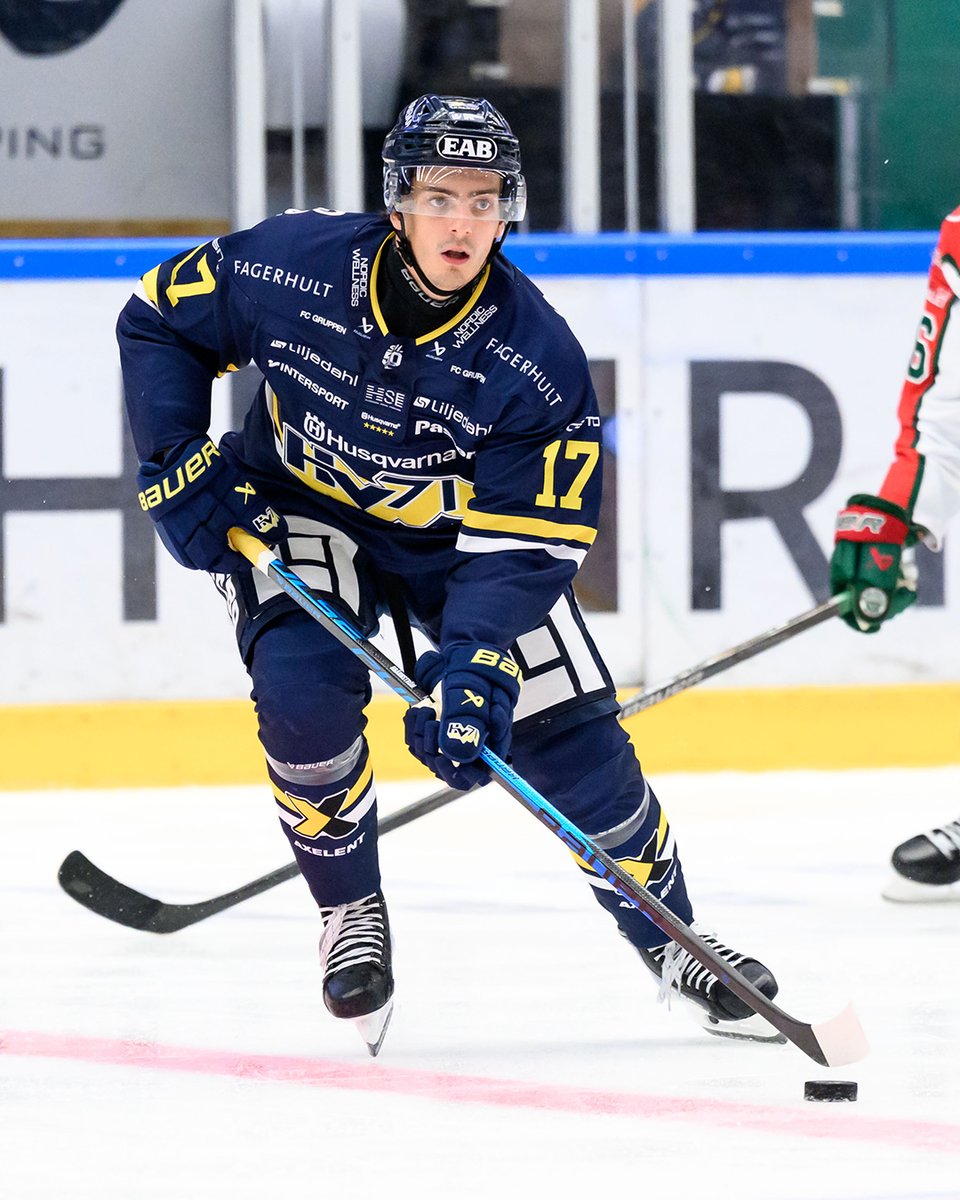 HV71's tweet image. ℹ️ Isac Brännström blir borta från hockeyn en längre tid och tvingas till operation. 

Krya på dig Isac! Vi hoppas på snabbt tillfrisknande!

Läs mer om skadeläget på hv71.se