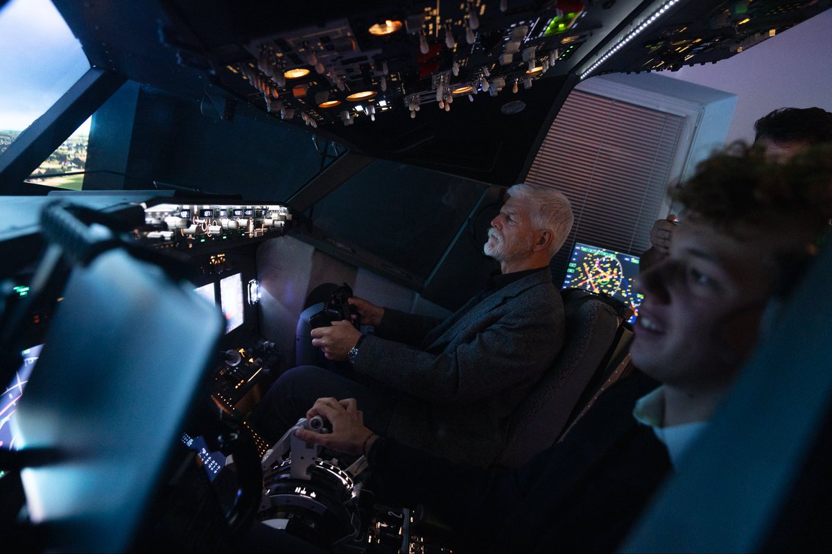 Petr Pavel tweet media