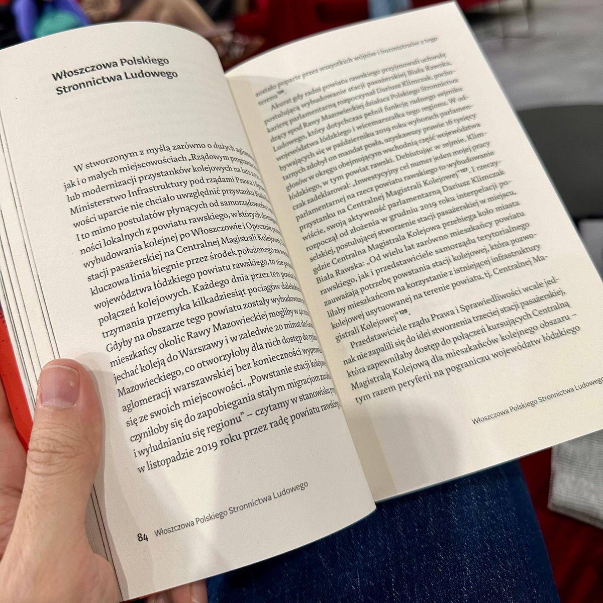 🧵Wątek o książce "Przekładanie zwrotnicy. Jak politycy bawią się koleją" <a href="/z_biegiem_szyn/">Z Biegiem Szyn</a> x <a href="/krytyka/">Krytyka Polityczna 💙💛</a> ⬇️⬇️⬇️