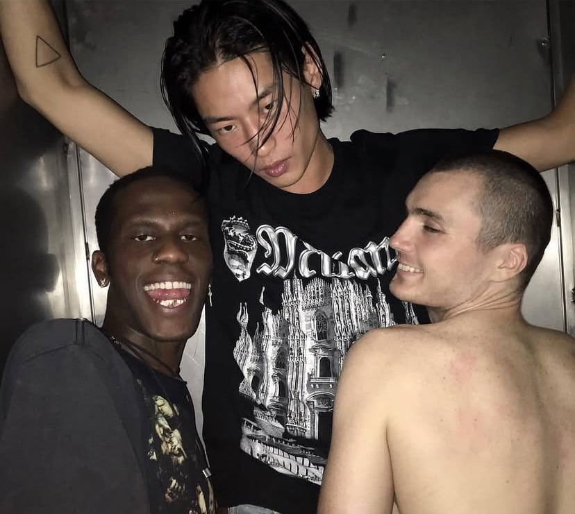 Ⓜ️onks 0n 🅿️lanes (@why_be_) on Twitter photo 