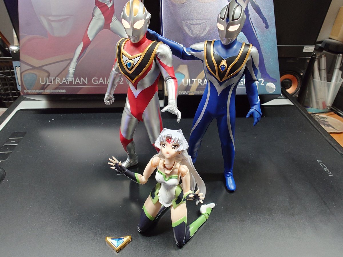 アルファマックスさんのウルトラマンアグルが届いた ガイアと合わせて