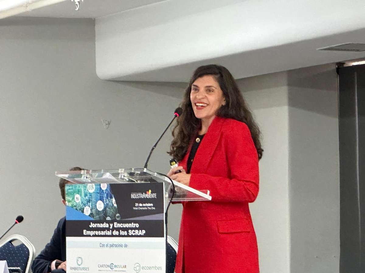 Carton_Circular's tweet image. ⚖️ Libertad de elección: Pilar ha subrayado que las empresas deben conservar la libertad para elegir tanto su gestor de residuos como el #SCRAP que mejor se adapte a sus necesidades, sin imposiciones.
#CartónCircular #JornadaSCRAP