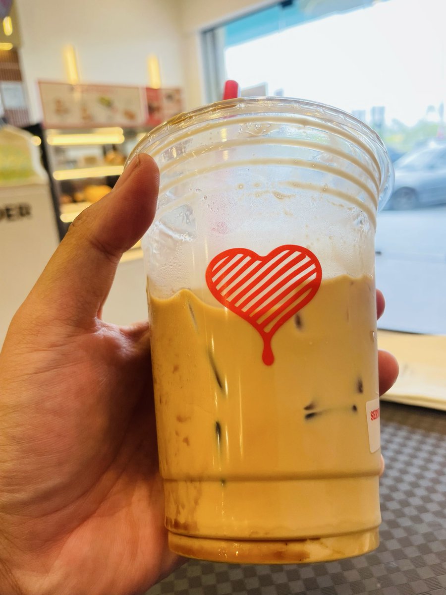 MuhdAzhar777's tweet photo. With love, kenangan coffee https://t.co/BiGqd7GHGv