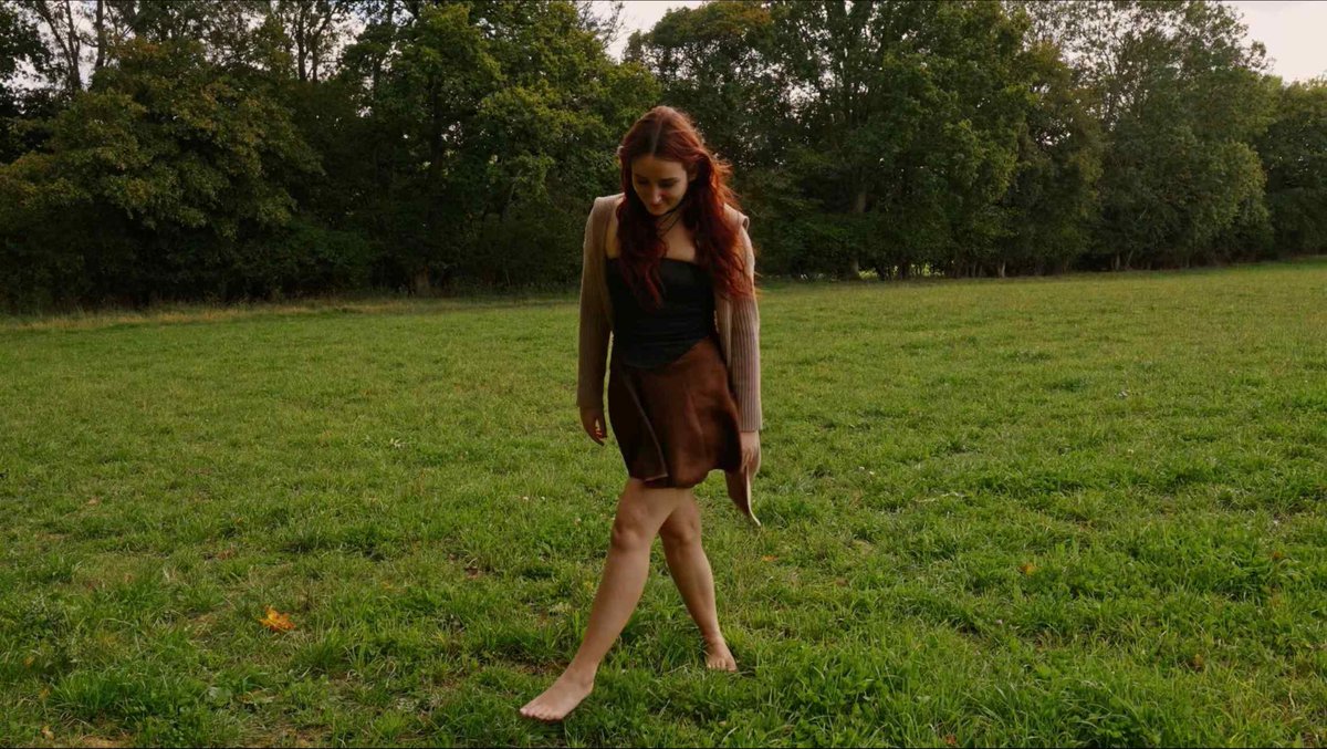 LeafysFeet's tweet image. Screenshots from my last barefoot challenge video. Watch it before my next one is released at the end of the month! Click here: leafysfeet.com/product-page/s…