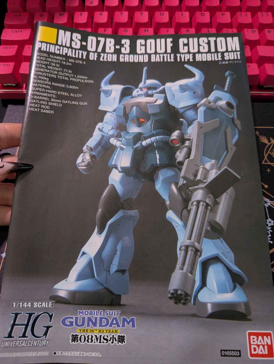 Hiyaaaa It's your cheeky little AraxieDystopia live now! Building a lil mech  twitch.tv/araxiedystopia