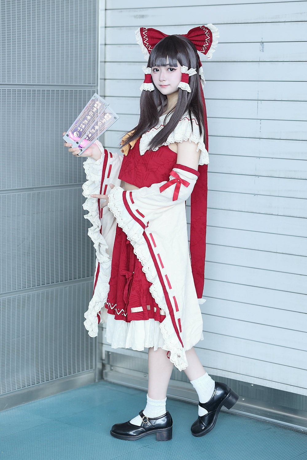 【ウィッグ・御札付き】東方Project 博麗霊夢 コスプレ ウィッグ・御札付き】東方Project 博麗霊夢 コスプレ 博麗霊夢