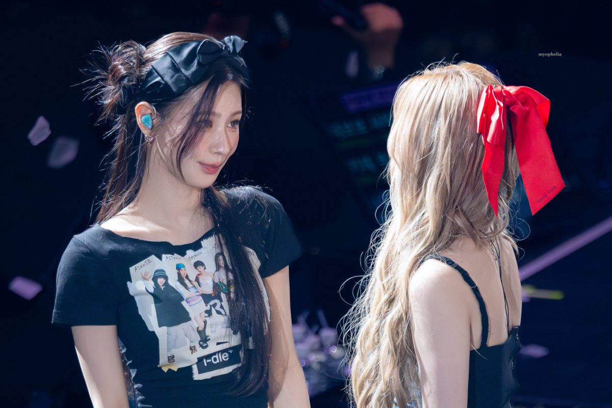 _myophelia's tweet photo. 251019 🇯🇵 Kobe

💚♥️

#미연 #MIYEON #우기 #YUQI #아이들 #idle https://t.co/MlGWhZuZww