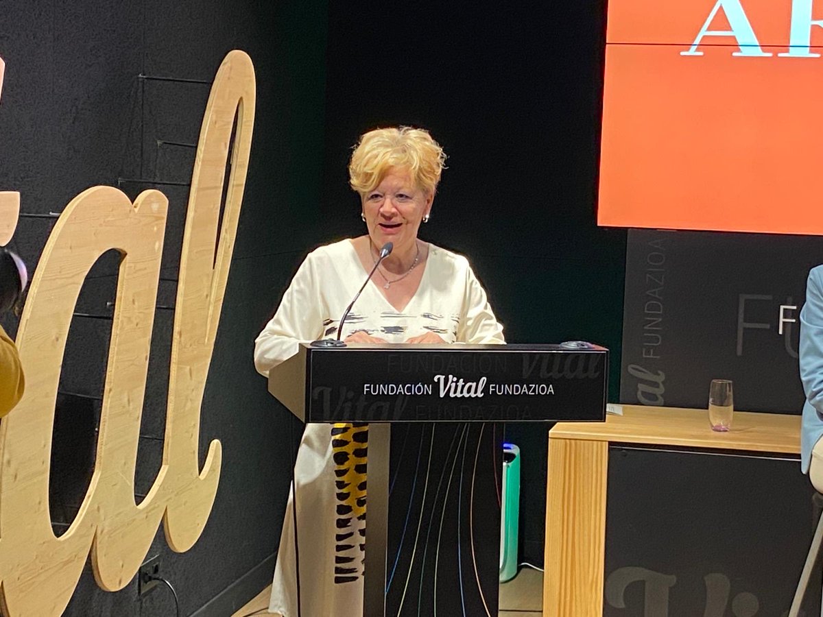 📸 ¡Arranca el VII Encuentro de Fotografía Popular #ArabaClick!

Hasta el 30 de noviembre, explora exposiciones en archivos, salas de la UPV/EHU y centros de formación de #VitoriaGasteiz que celebran el talento fotográfico local de #Álava.