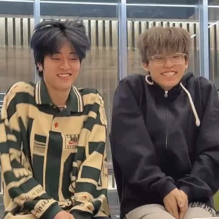 1 RT = VOTE 
1 REPLY = VOTE 

I vote #TREASURE for Fans’ Choice - Male Award #2025MAMAVOTE